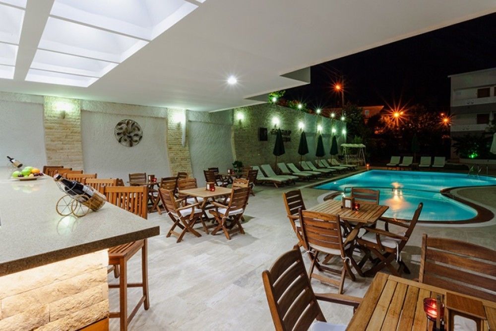 Hotel Ege Tulip Çeşme Exterior foto