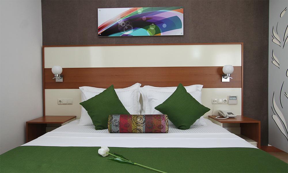 Hotel Ege Tulip Çeşme Exterior foto